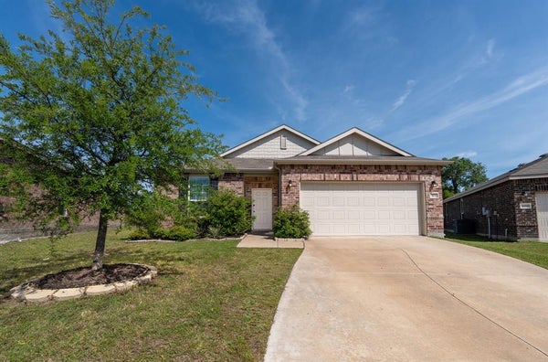 315 CITRUS DR, FATE, TX 75189 - Image 4c6f96f37b8aac4d83f8f868ad40ea1f/3036443560