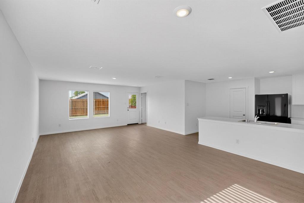 HONEY CREEK ADDITION, PHASE 2 - Residential Lease