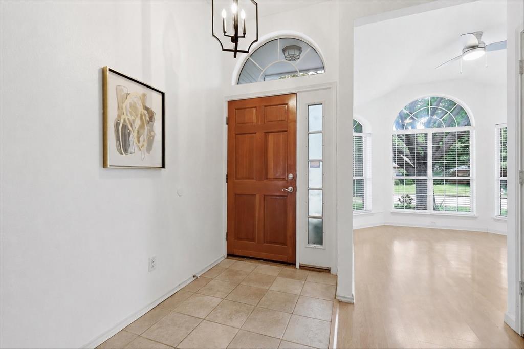 1324 Falcon Drive