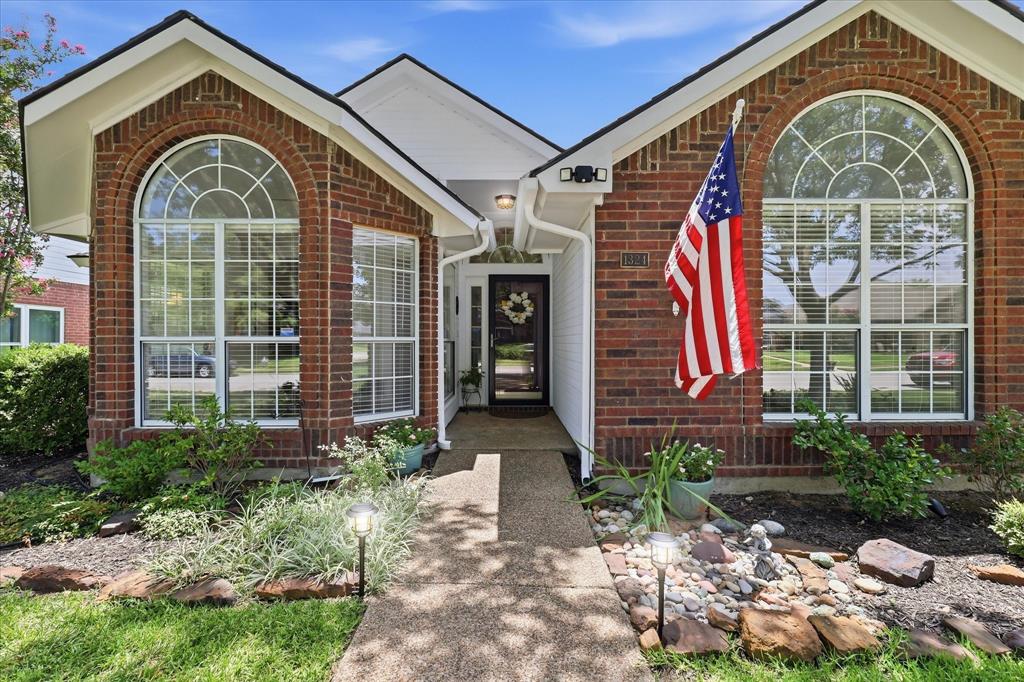 1324 Falcon Drive