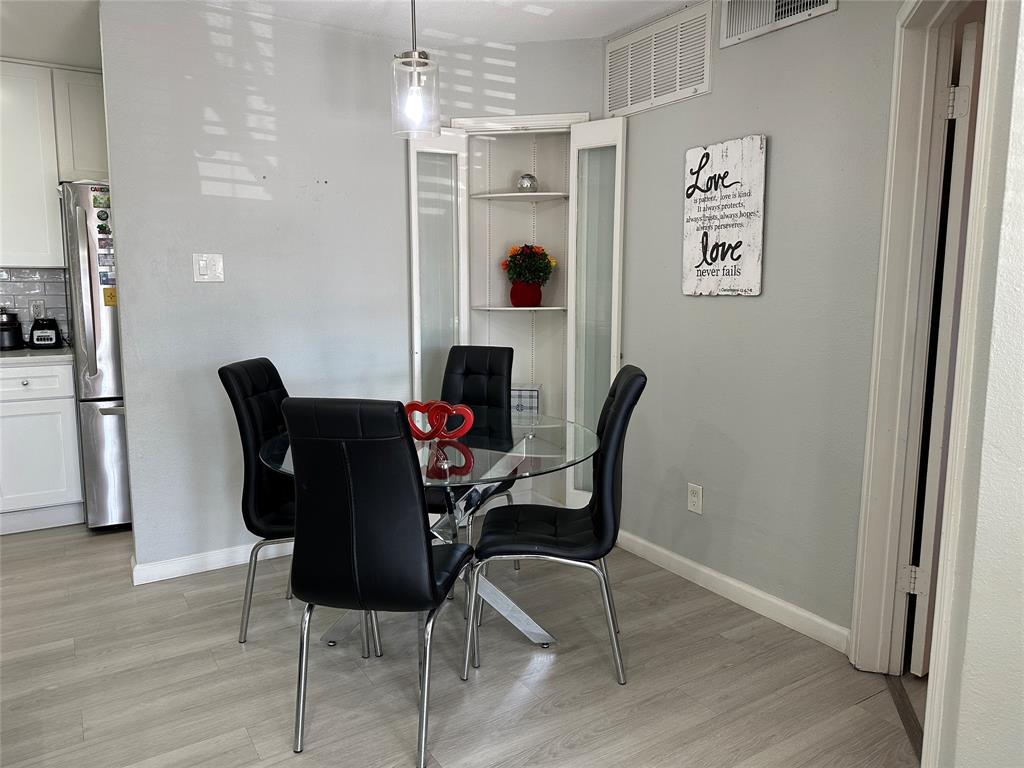 6108 Abrams Road 414