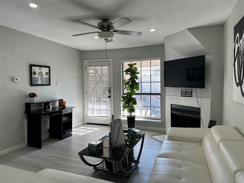 6108 Abrams Road 414