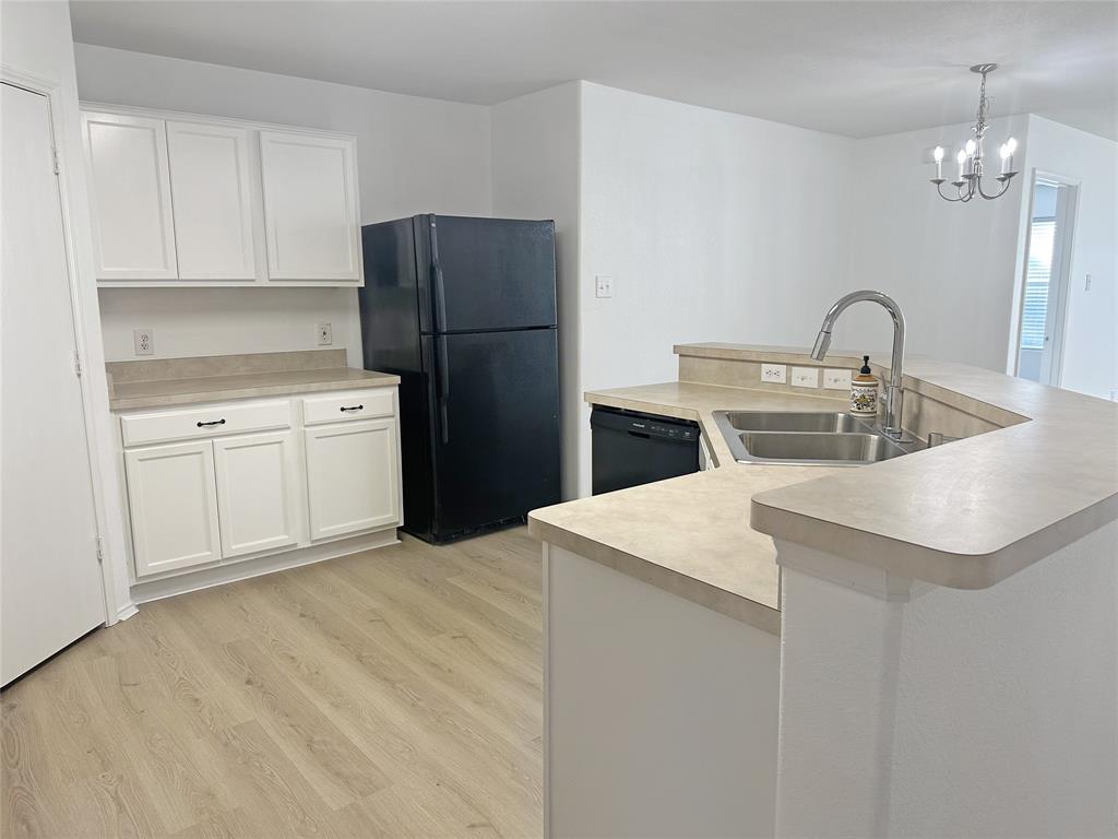 Villages Of Chisholm Ridge Th - Residential Lease