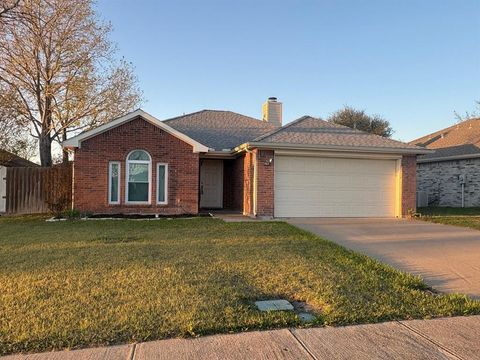 1221 Crooked Creek Court Midlothian TX 76065