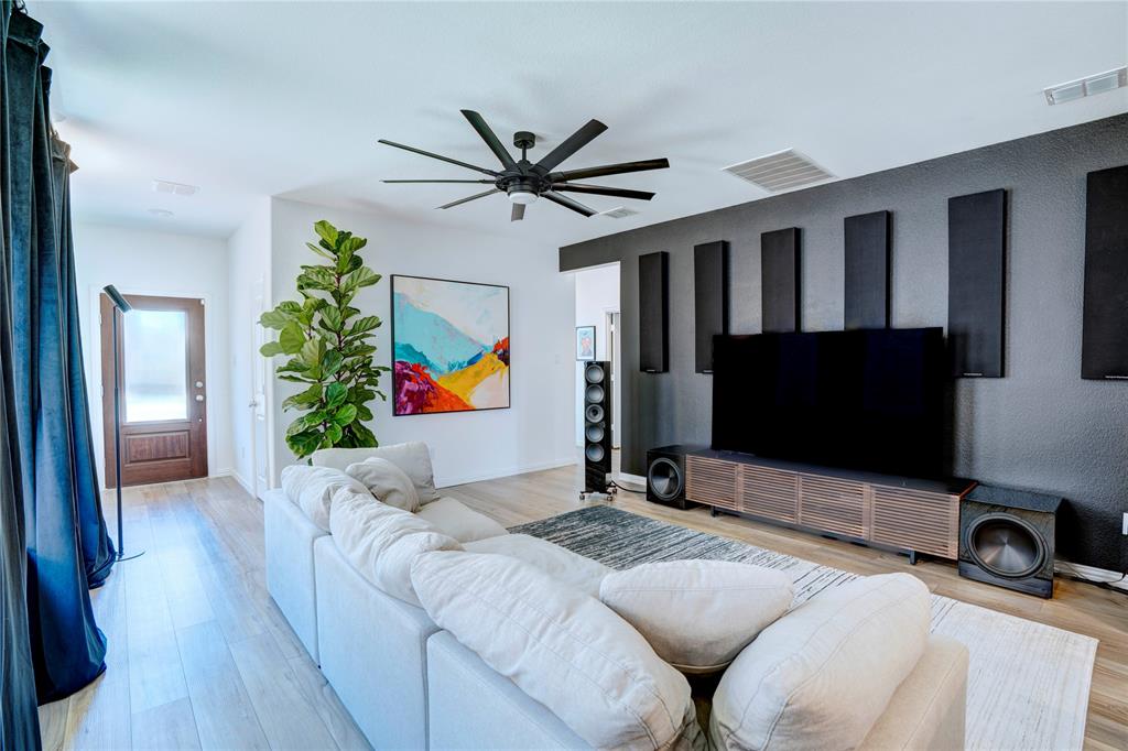 1113 Milfoil Drive
