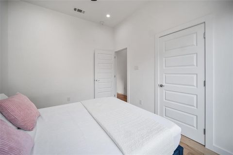 Tiny photo for 1350 Strickland Street, Dallas, TX 75216 (MLS # 21279794)
