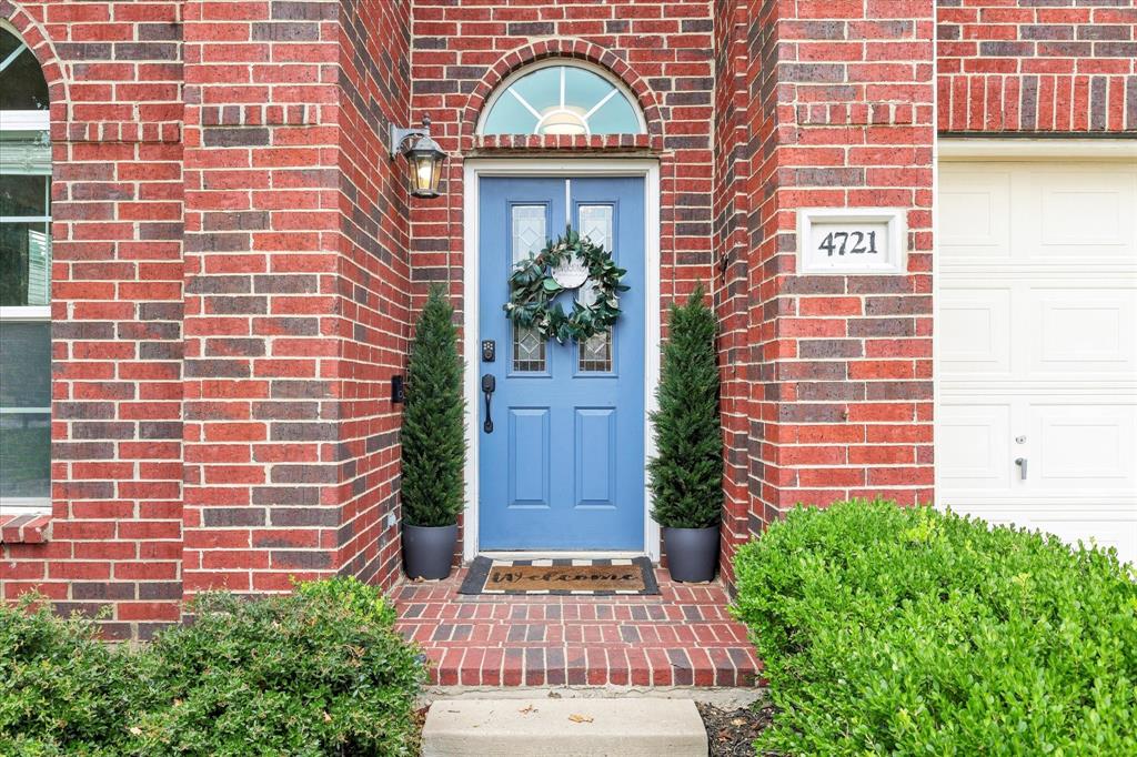 4721 Heron Pond Lane