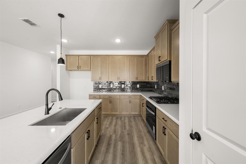 Country Hollow - Residential
