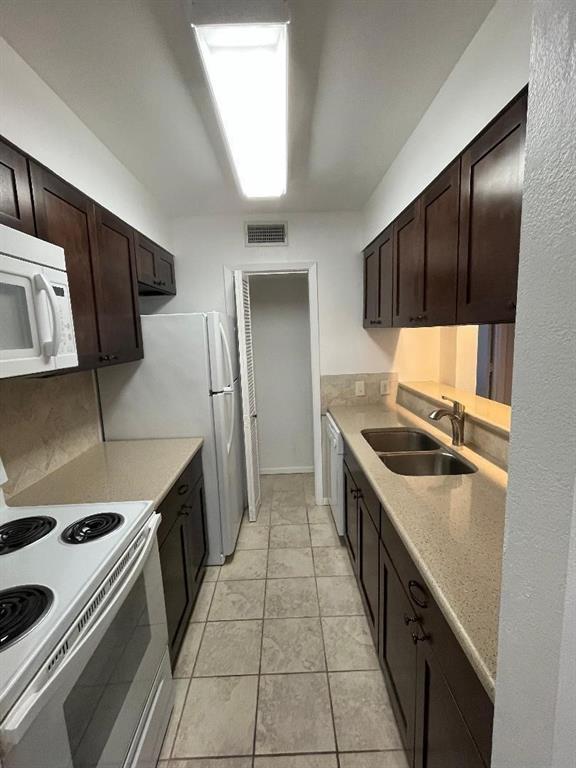 Dallas, Texas 75219, United States, 2 Bedrooms Bedrooms, ,1 BathroomBathrooms,Residential,Active,177839