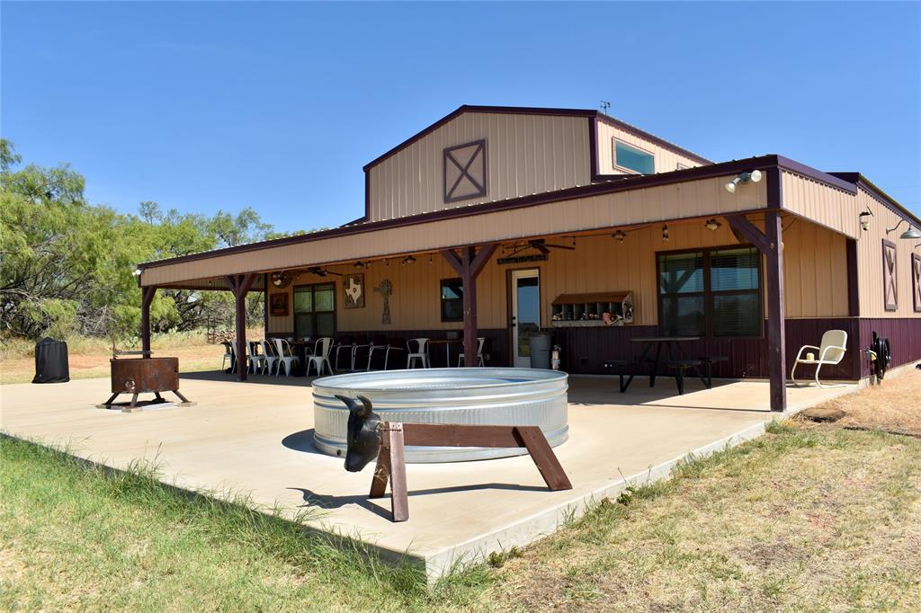 Luckenbach J - Residential