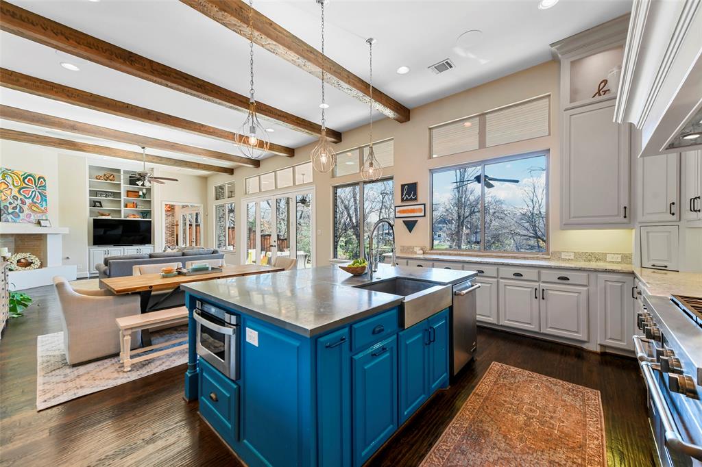 Coppell, Texas 75019, United States, 4 Bedrooms Bedrooms, ,4 BathroomsBathrooms,Residential,Pending,18423