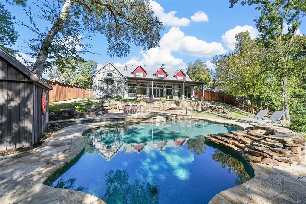 Coppell, Texas 75019, United States, 4 Bedrooms Bedrooms, ,4 BathroomsBathrooms,Residential,Pending,18423