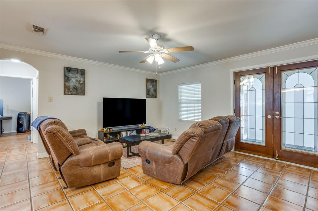 205 Scenic Drive