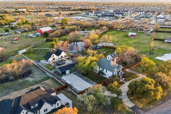 3706 CASTLE DR, ROWLETT, TX 75089 - Image 4c8d4d1ff337fd1abbc0a2a12f55f3e3/3774137260