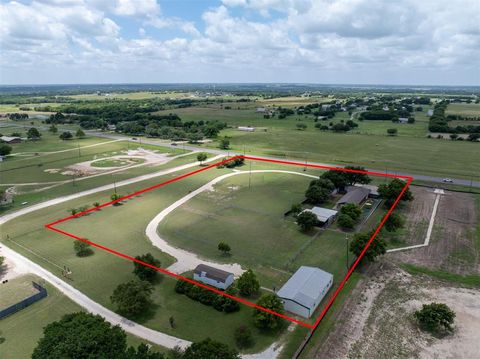 Photo of 5327 Old Lorena Road, Lorena, TX 76655 (MLS # 21318889)