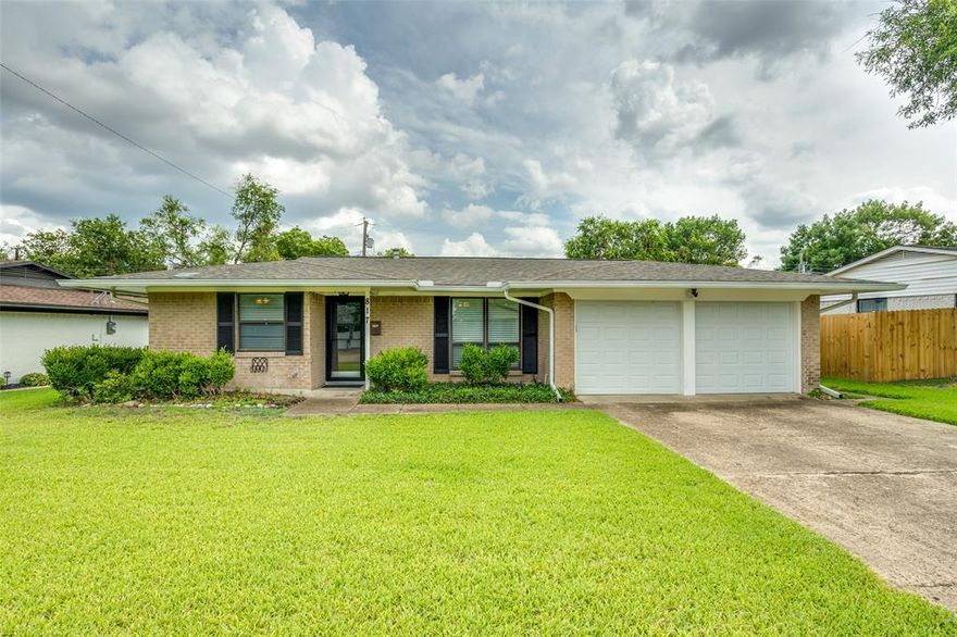 Come see this charming craftsman's home in the highly sought after community of Richardson Heights! This beautiful home offers 3 bedroom, 2 full baths on large lot! This home has an excellent floor plan with built in storage and cabinetry. Owner has painted the home, replaced cabinets in kitchen, light fixtures, fence, patio, appliances, and carpet. Spacious backyard with storage shed and covered patio. The kitchen has 2 lazy susan's, gourmet vent hood, gorgeous granite countertops and cabinets. NEW FRIDGE IS INCLUDED! Home is conveniently close to schools, parks, and retail.