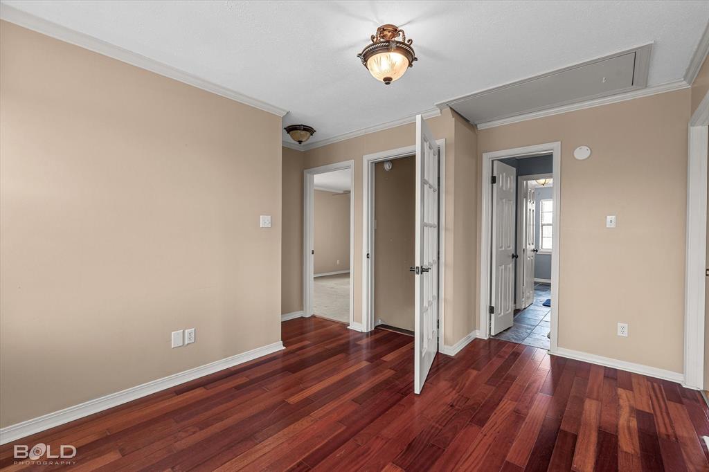 Meadowlake Estate - Residential