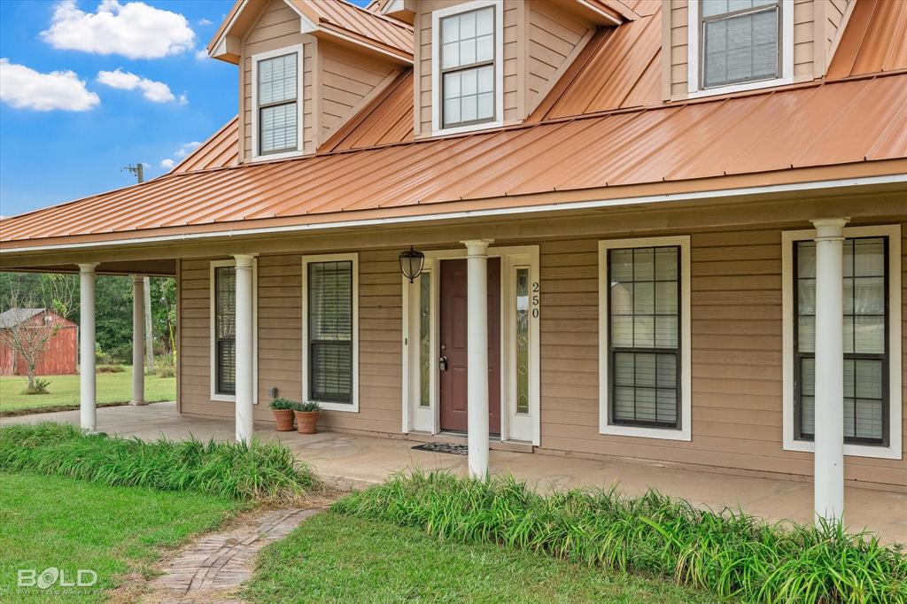 Meadowlake Estate - Residential