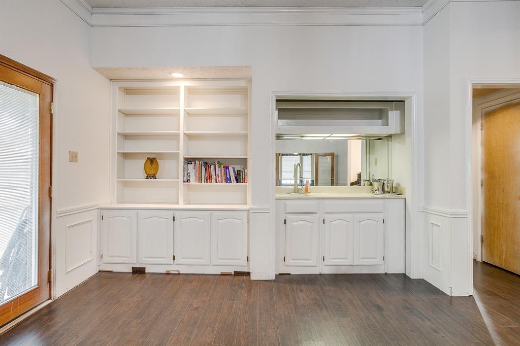 1918 Woodland Hills Lane