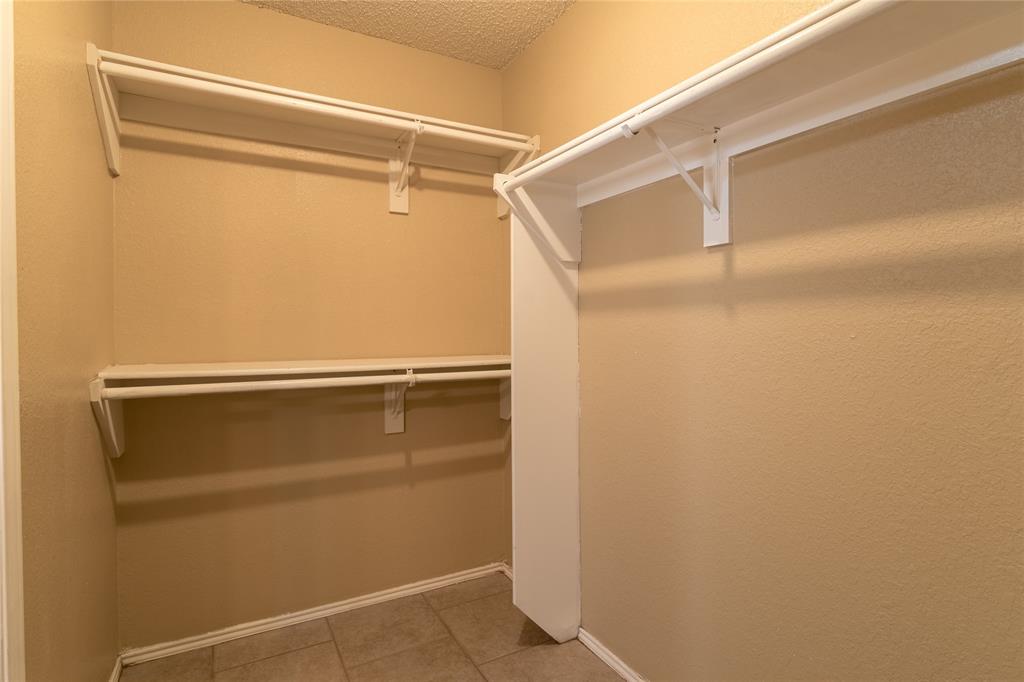 Convair Oaks Estates Add - Residential Lease