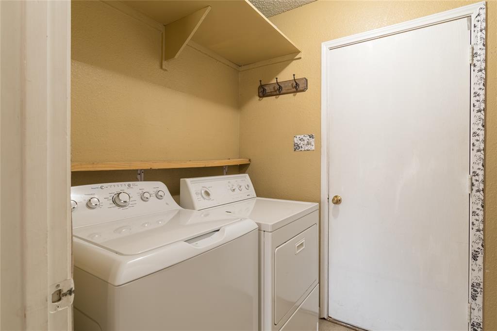 Convair Oaks Estates Add - Residential Lease