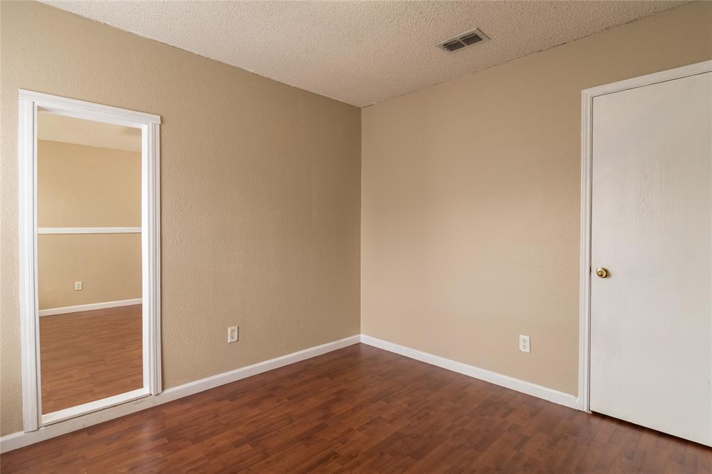 Convair Oaks Estates Add - Residential Lease