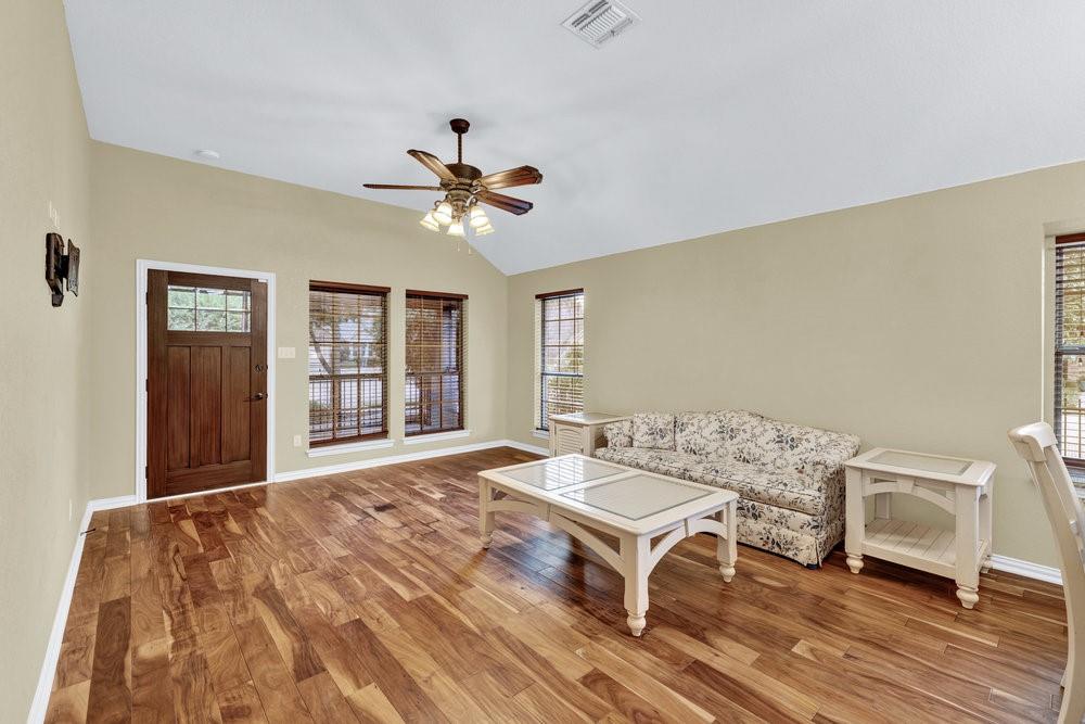 1010 Roberts Bend Court