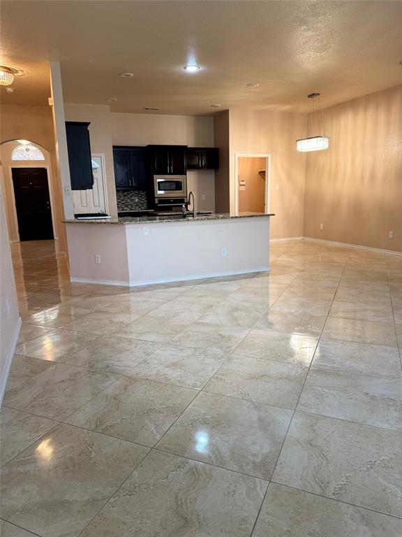 8604 Thistle Ridge Terrace