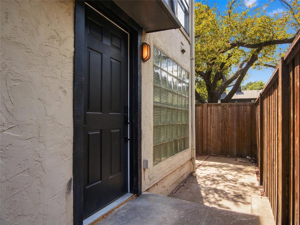 4414 Buena Vista Street 17