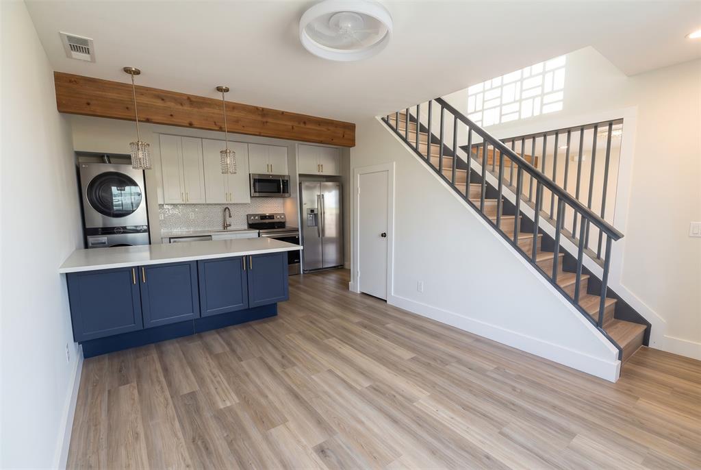 4414 Buena Vista Street 17
