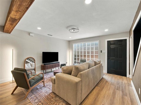 Tiny photo for 4414 Buena Vista Street #17, Dallas, TX 75205 (MLS # 21393314)