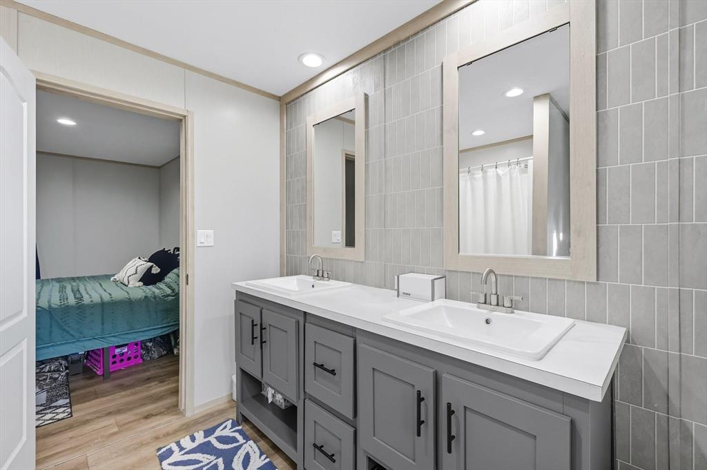 CLAYTON ACRES - Residential