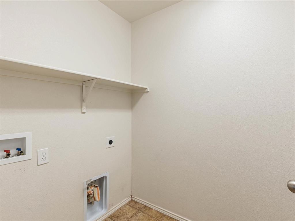 SANDSHELL HEIGHTS ADDITION - Residential Lease