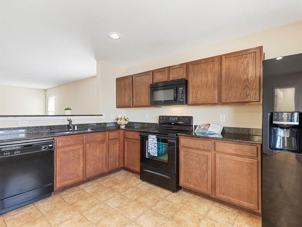 SANDSHELL HEIGHTS ADDITION - Residential Lease