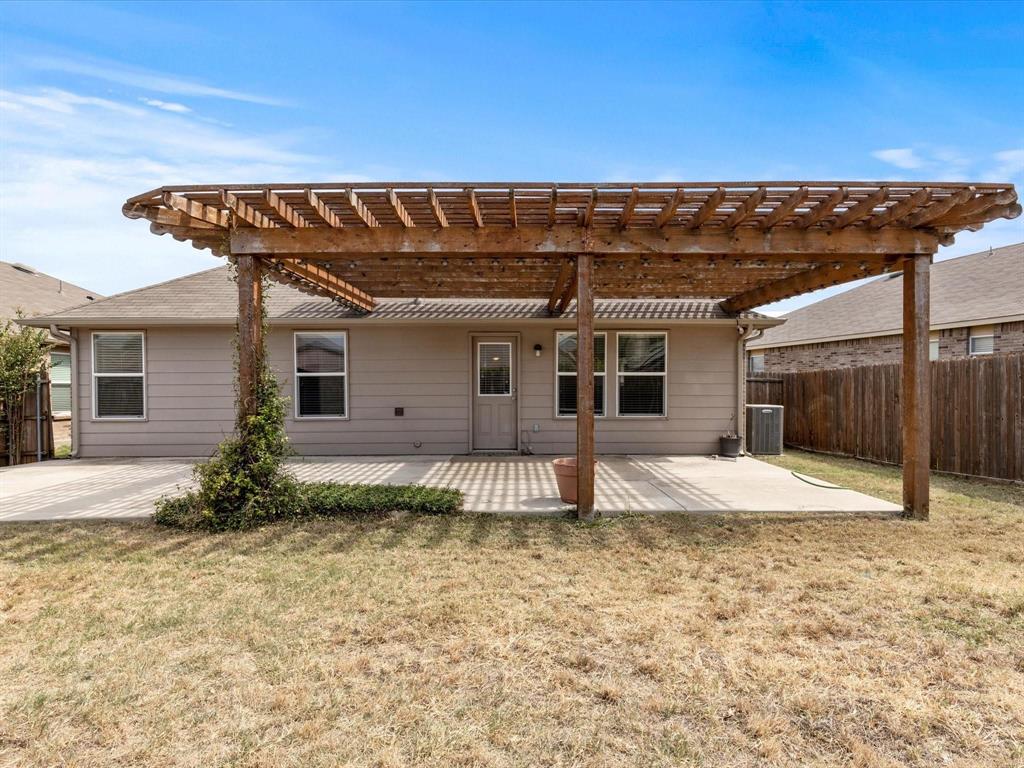 SANDSHELL HEIGHTS ADDITION - Residential Lease