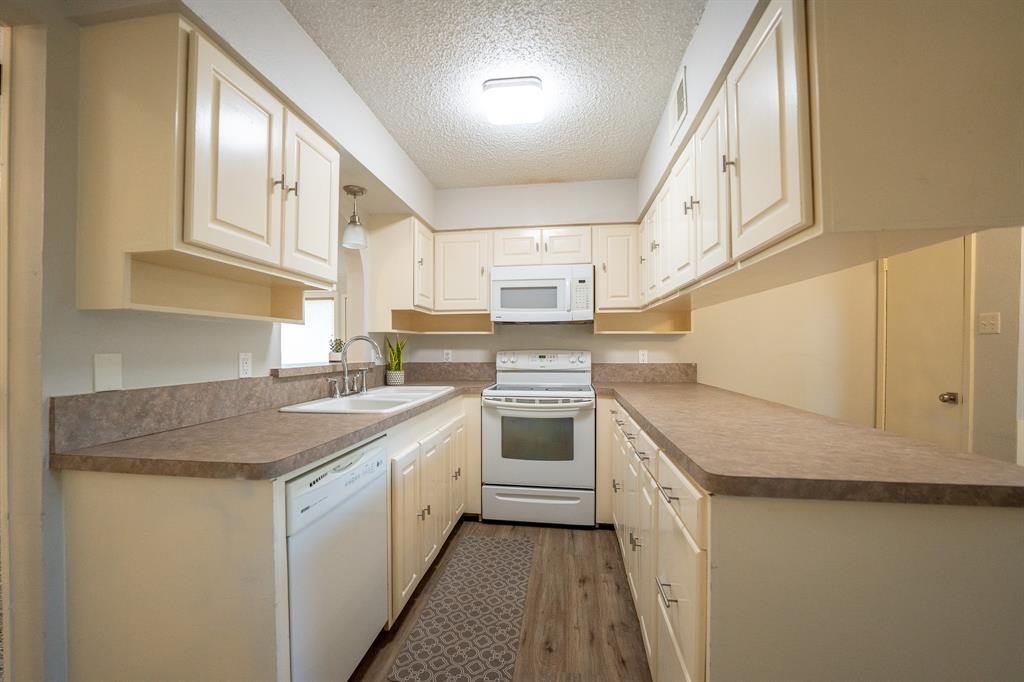 Flamingo Bay Estates - Residential Lease