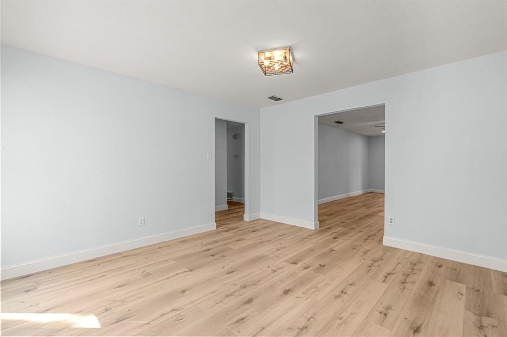 1129 Irwin Drive