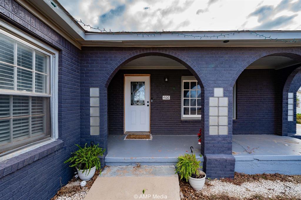 406 N Swenson Street