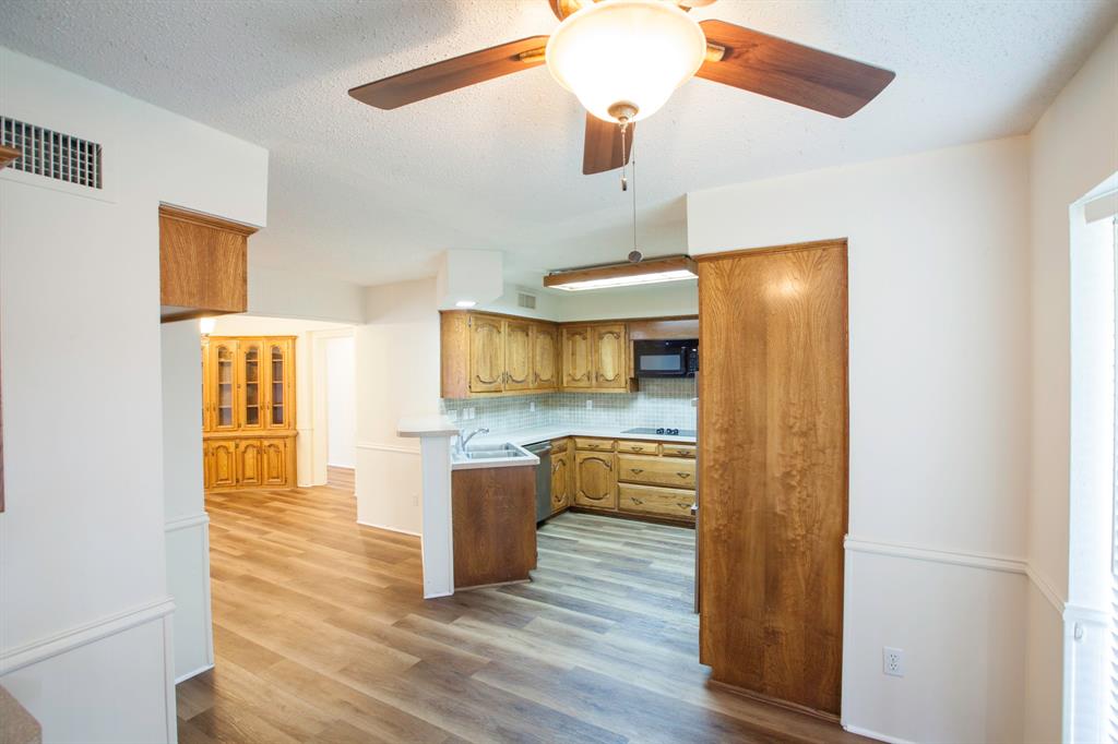 Dallas, Texas 75248, United States, 4 Bedrooms Bedrooms, ,3 BathroomsBathrooms,Residential,Active,163417