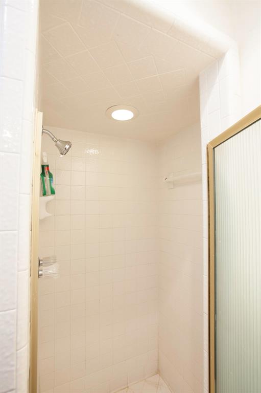 Dallas, Texas 75248, United States, 4 Bedrooms Bedrooms, ,3 BathroomsBathrooms,Residential,Active,163417