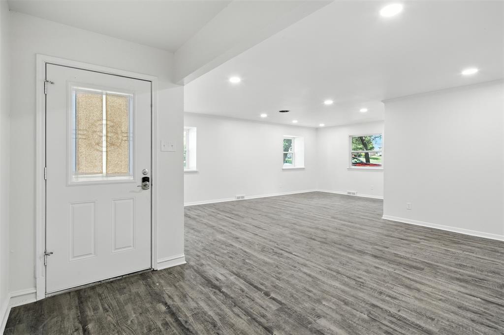 1229 Brook Valley Lane