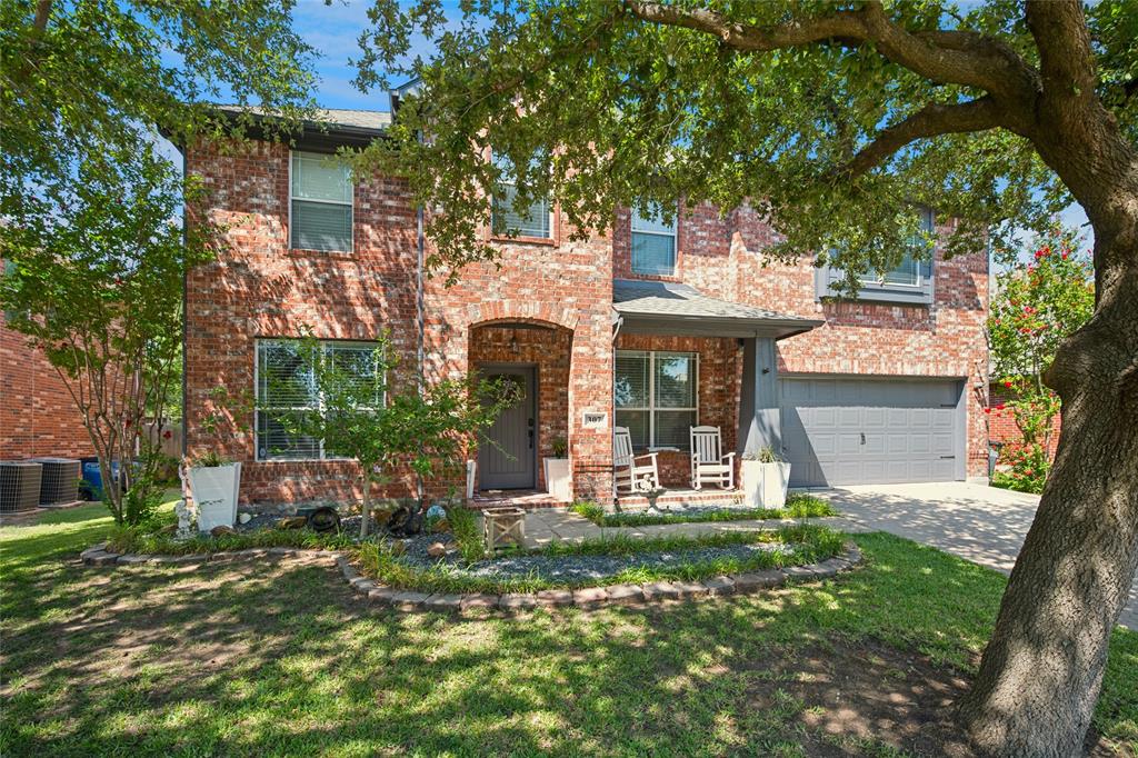 307 Wooded Creek Avenue
