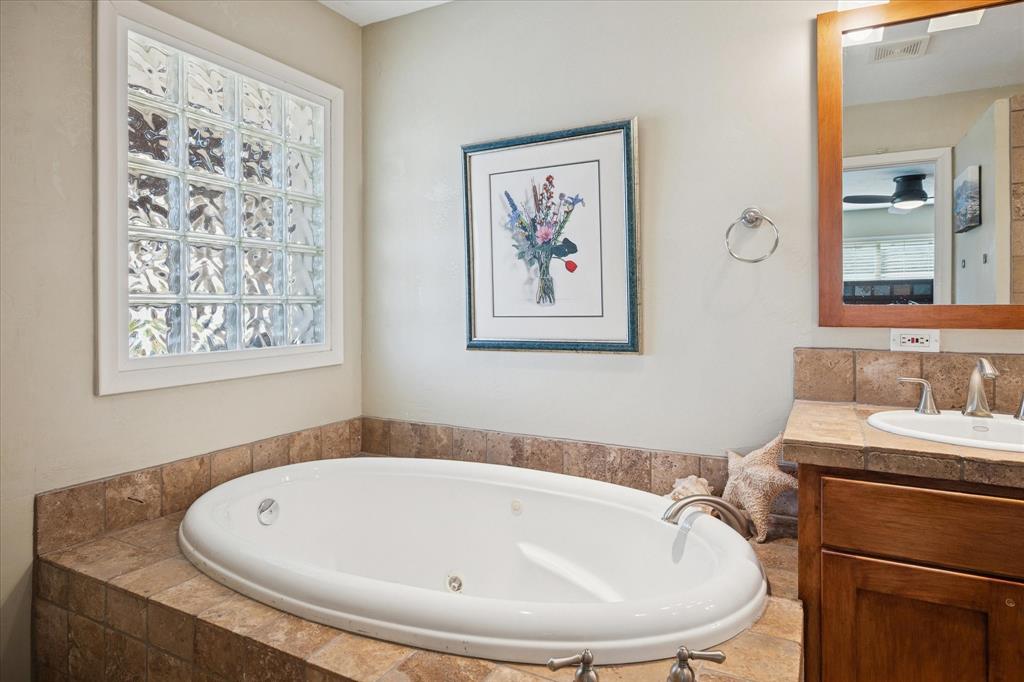 White Rock North 12 Instl - Residential