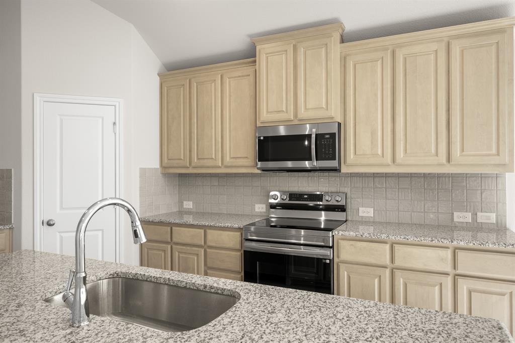 Summer Crest - Residential