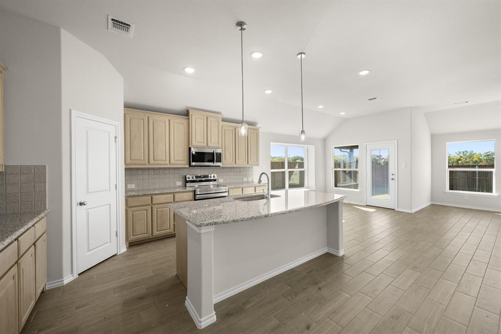 Summer Crest - Residential