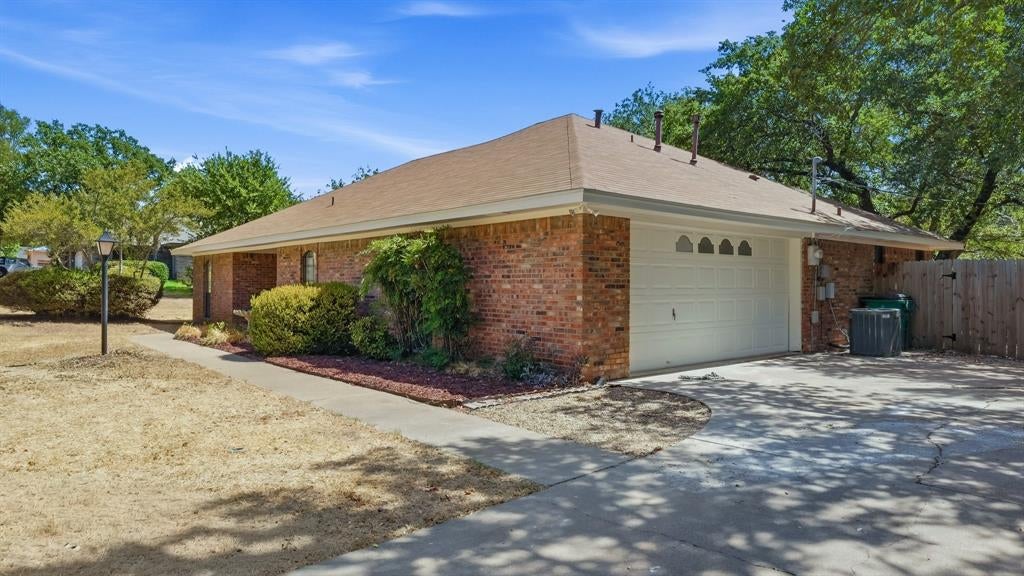 1209 Spanish Moss Drive