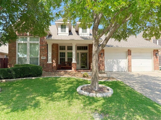 6852 SEACOAST DR, GRAND PRAIRIE, TX 75054 - Image 4cb8f7b1124feeae2f6f73e62fb1828a/2063590015