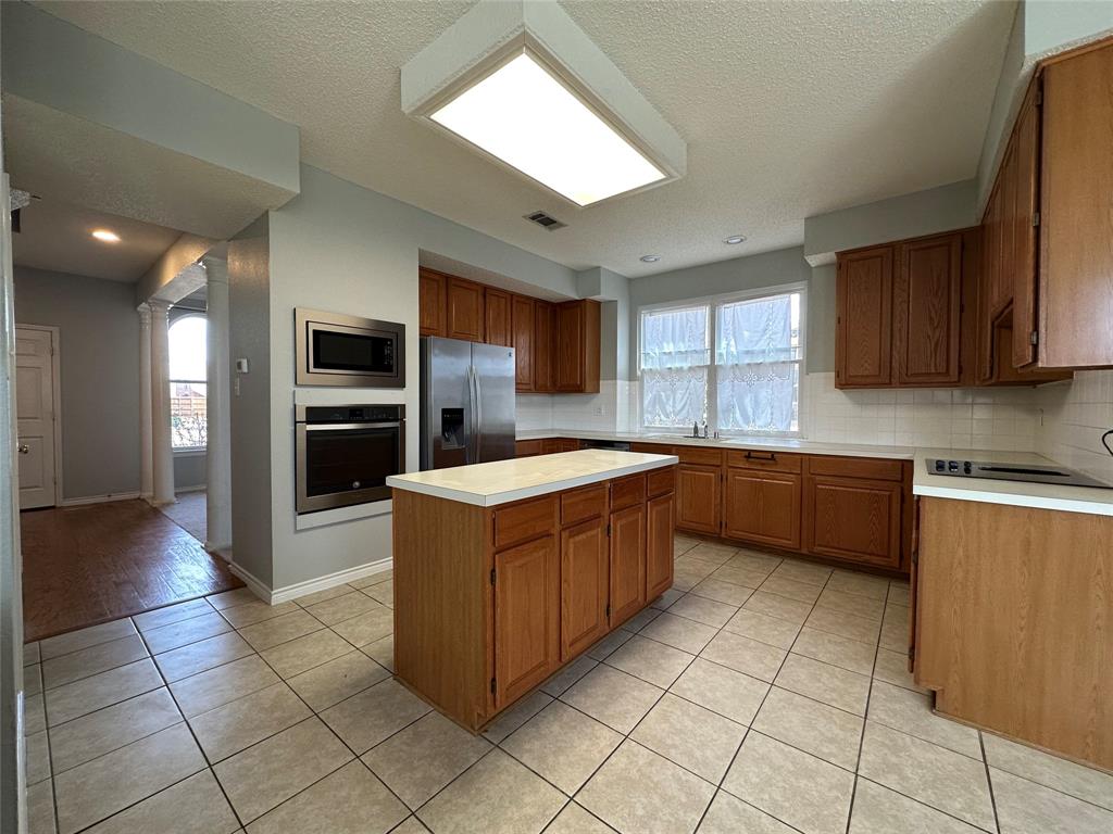 2124 Liverpool Drive