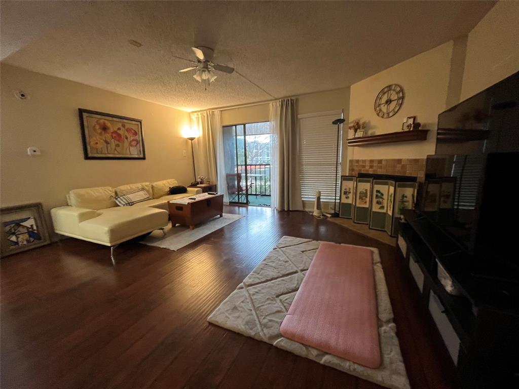 Cambridge Condos Ph 01 03 - Residential