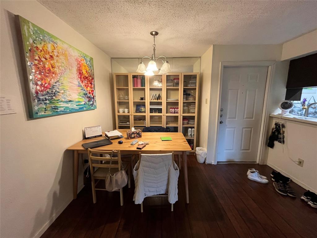 Cambridge Condos Ph 01 03 - Residential